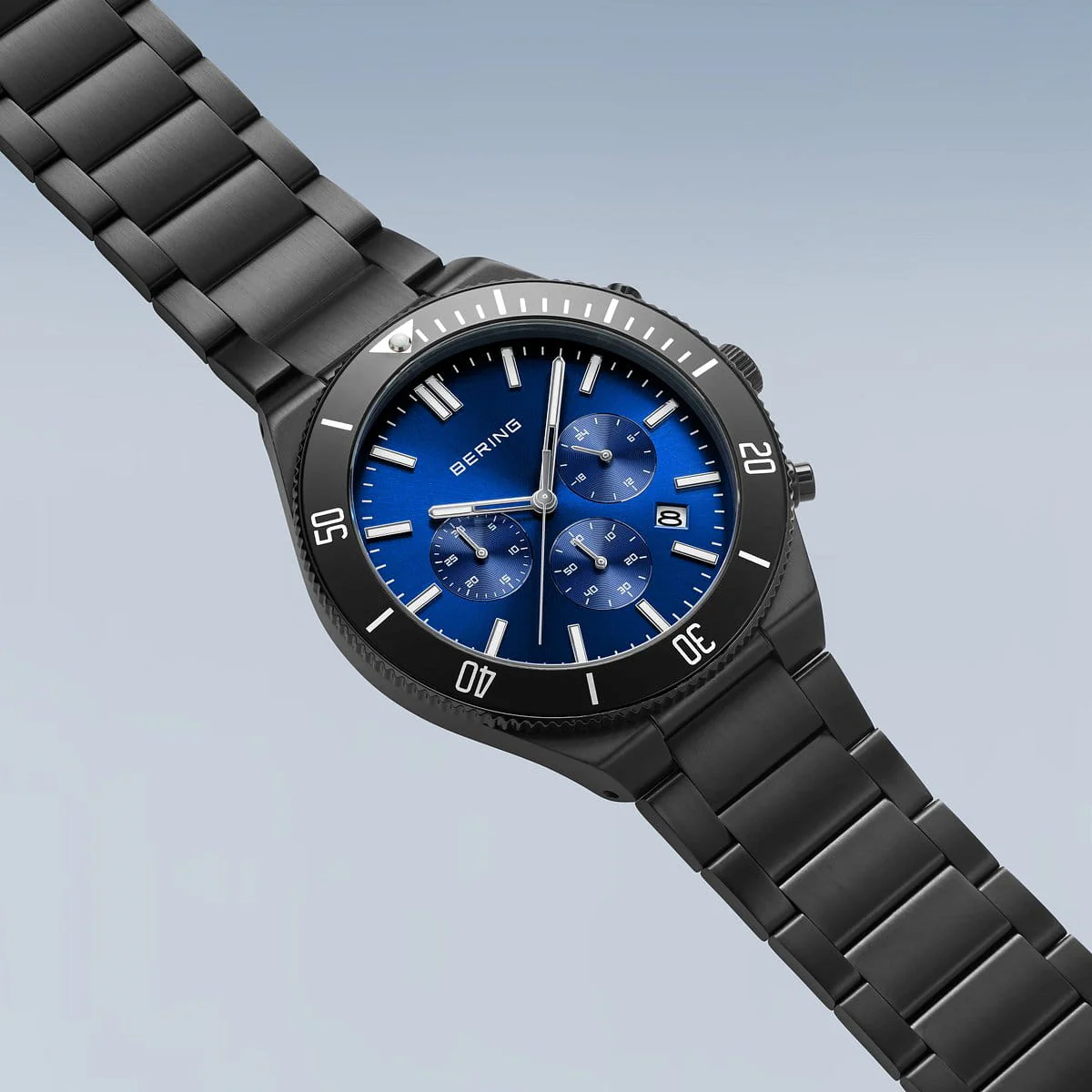 Bering Classic Blue Dial Chronograph Watch For Men 15043-727 - Image 3
