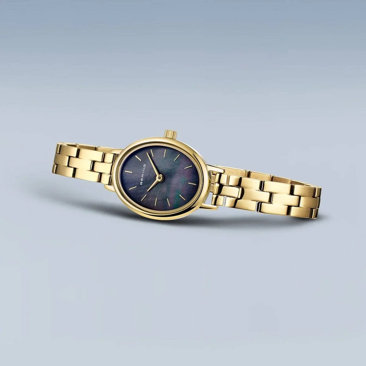 Bering Classic mother-of-pearl Dial Watch for Women 11020-732 - Image 4