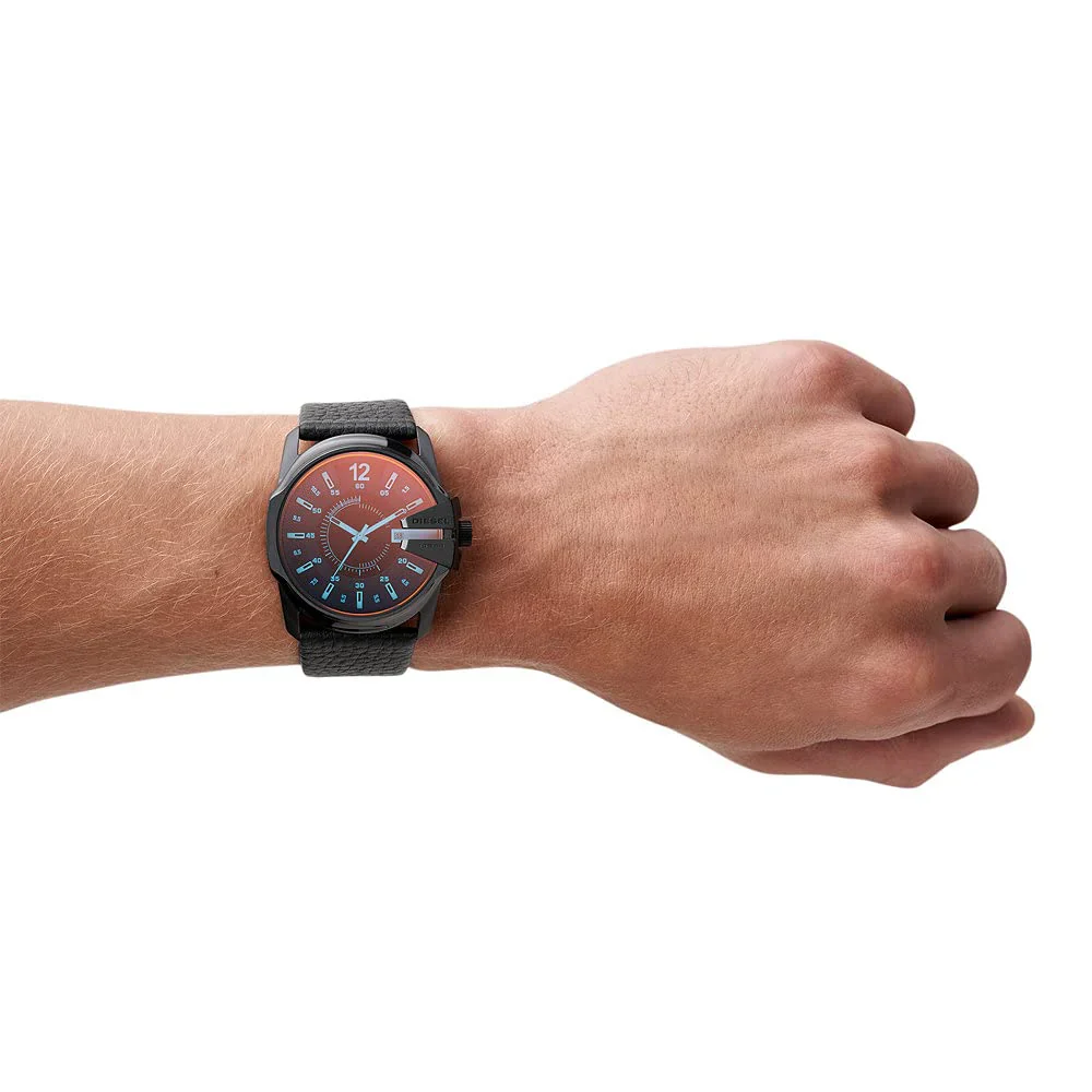 Diesel Master Chief Red Dial Analog Watch For Men DZ1657 - Image 4