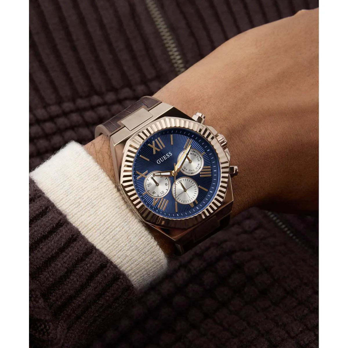 GUESS Equity Blue Dial Analog Multi-function Watch For Men GW0791G4 - Image 5