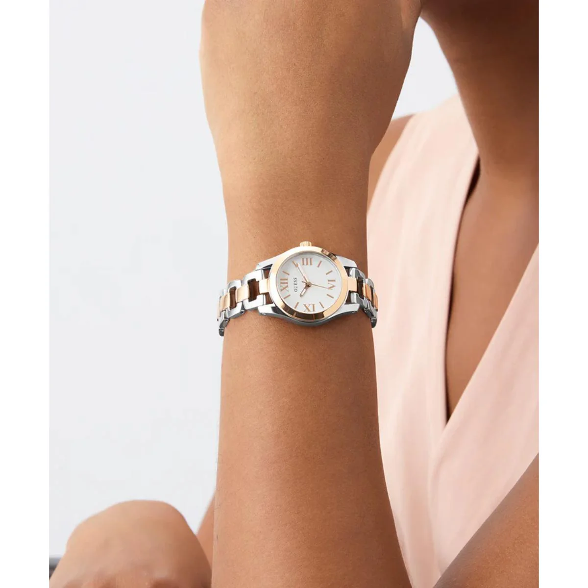 GUESS Gb Veda Quartz White Dial Analog Women's Watch GW0927L5 - Image 3