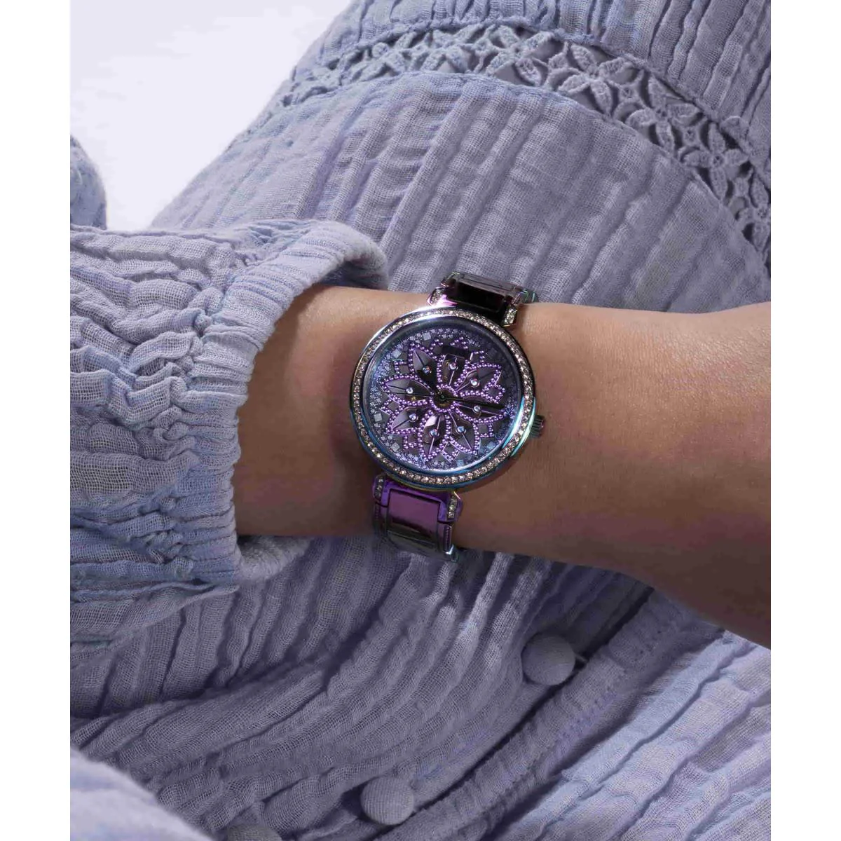 GUESS Lily Quartz Purple Dial Analog Women's Watch GW0528L4 - Image 4