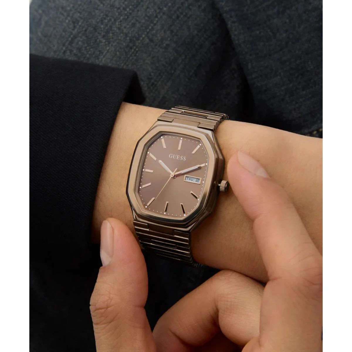 GUESS Oliver Quartz Bronze Dial Analog Recycled Men's Watch GW0978G3 - Image 5