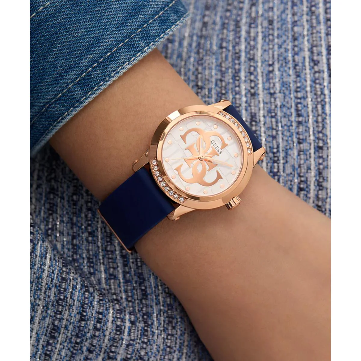 GUESS Quartz Trend Quartz White Dial Analog Women's Watch GW0860L2 - Image 3