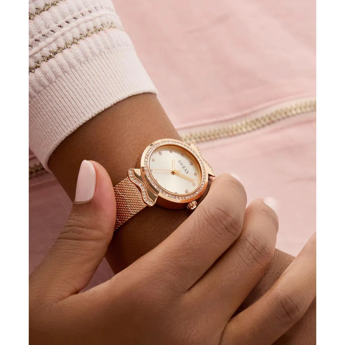 GUESS White Dial Analog Mesh Women's Watch GW0866L3 - Image 3