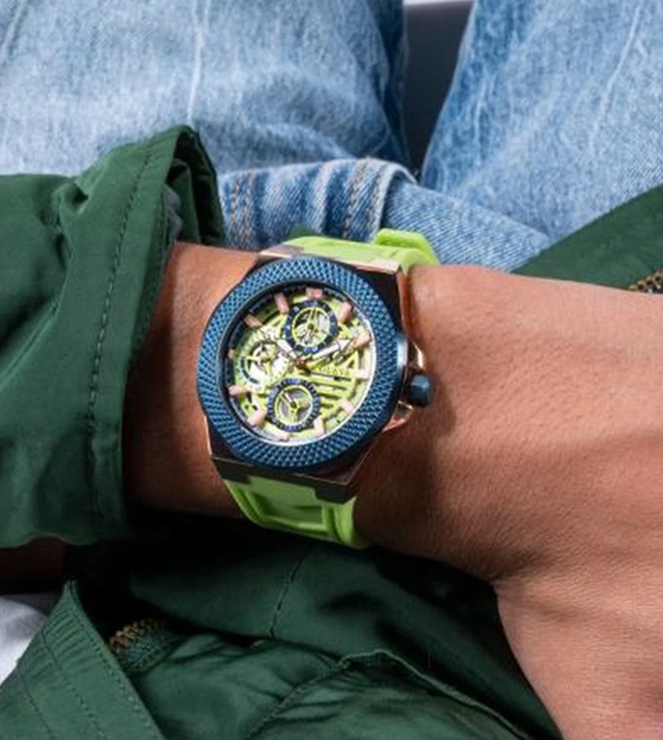 GW0577G3 | GUESS Front-runner Multifunction Watch for Men - Image 8