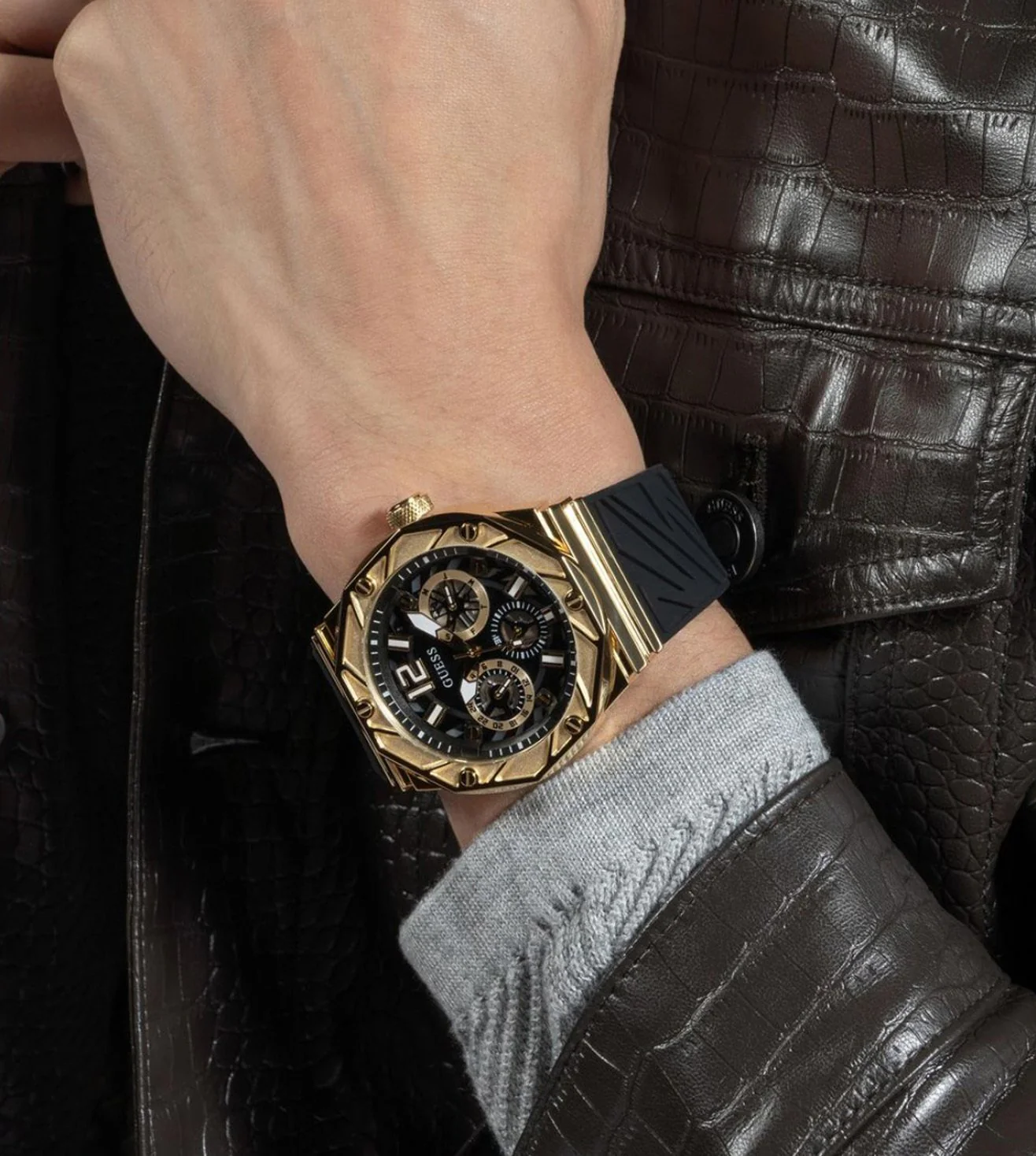 GW0634G2 | GUESS Analog Watch for Men - Image 6