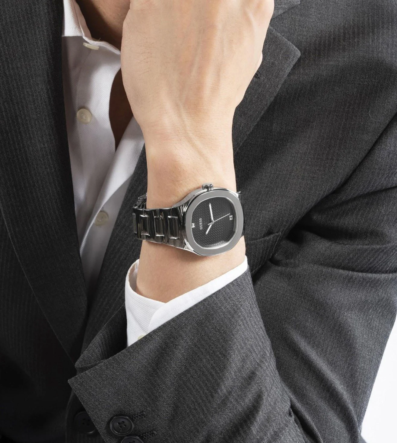 GW0662G1 | GUESS Analog Watch for Men - Image 6