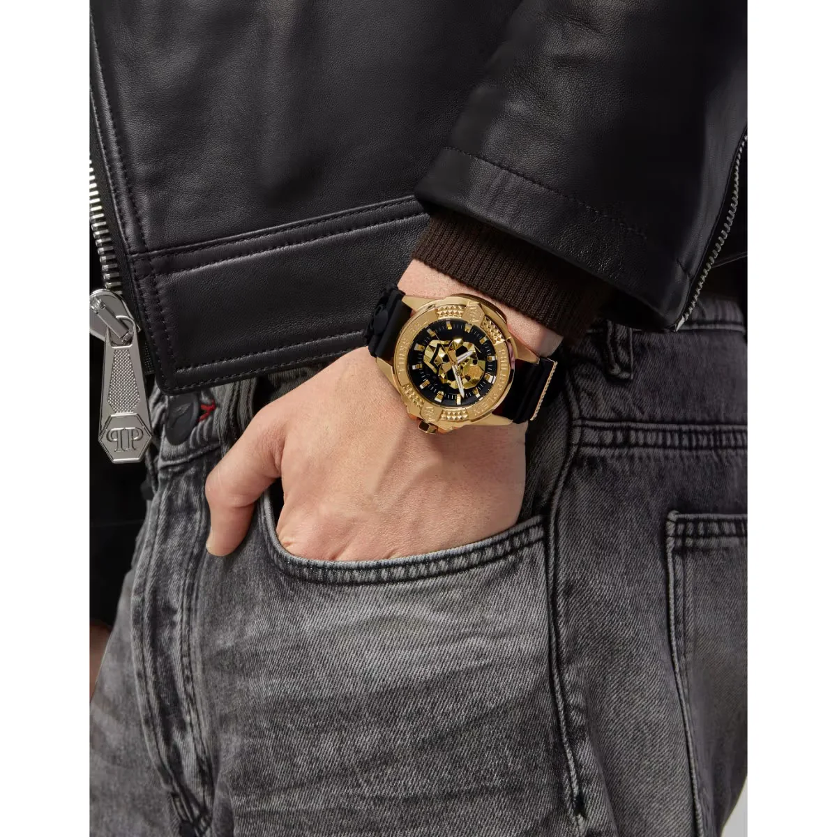 PWAAA0221 PHILIPP PLEIN The Skull Analog Watch for Men - Image 4