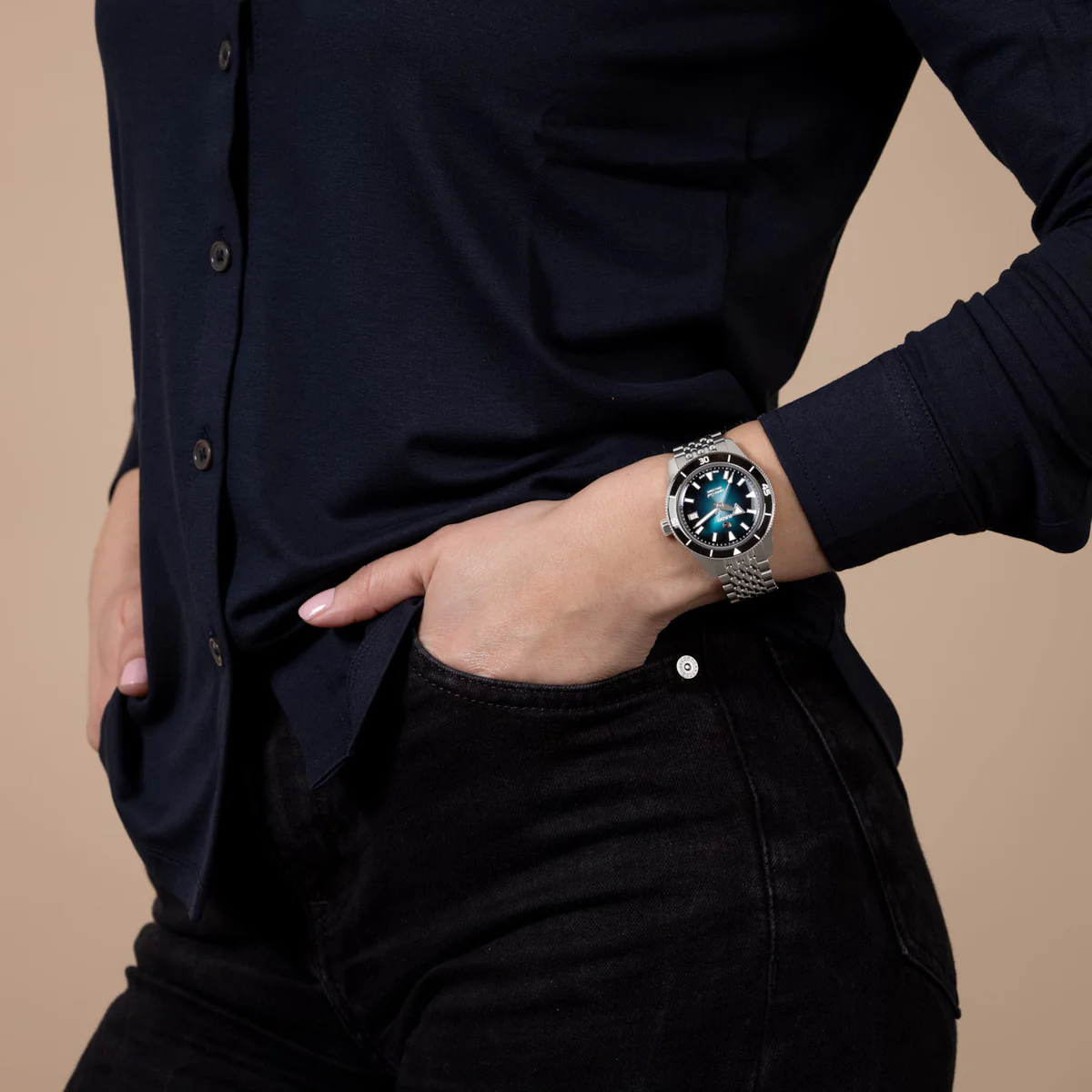 RADO Captain Cook Automatic Turquoise Dial Analog Unisex Watch R32223213 - Image 3