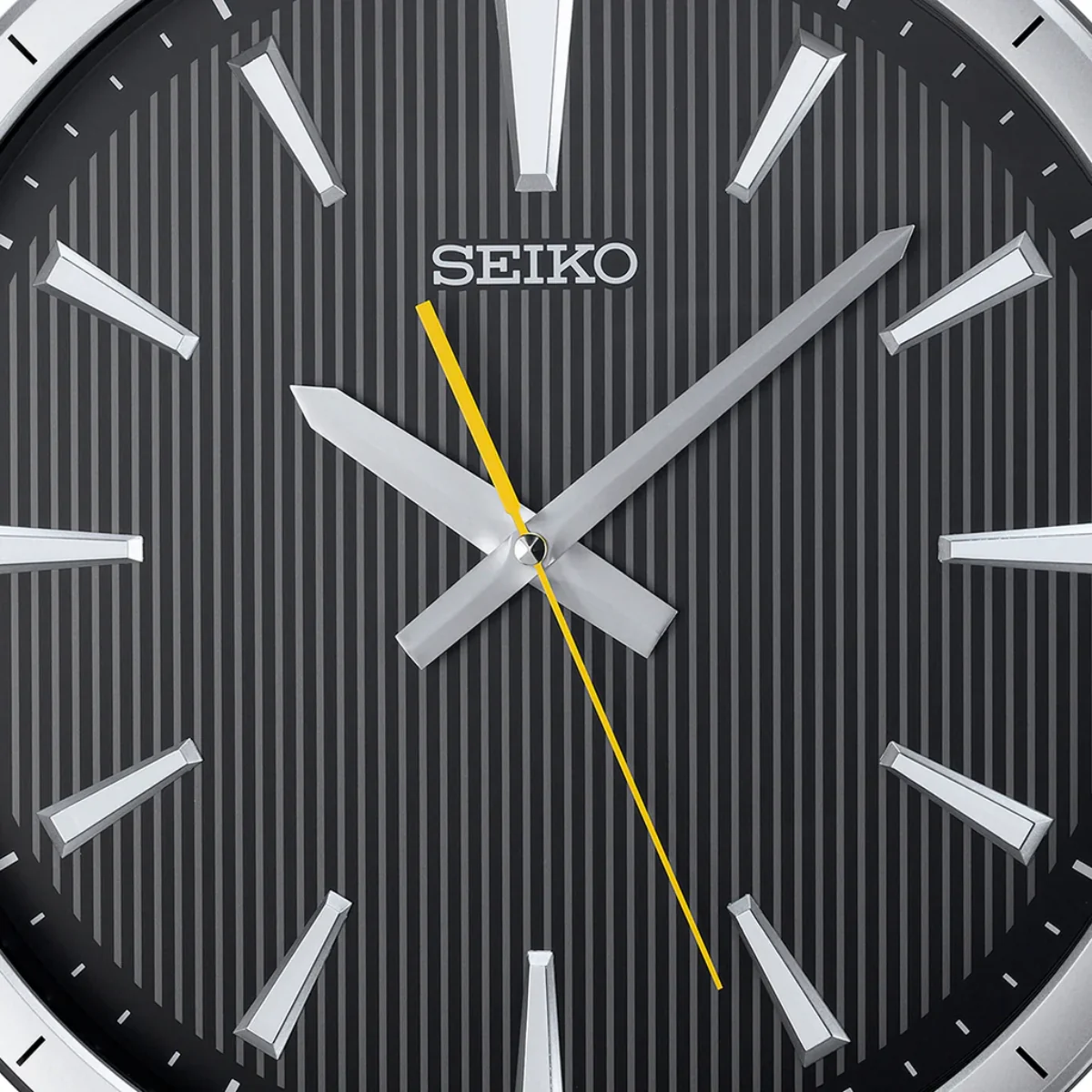 Seiko Wall Clock Silver Plastic Elegant Round Analog Dial QXA802SN - Image 3