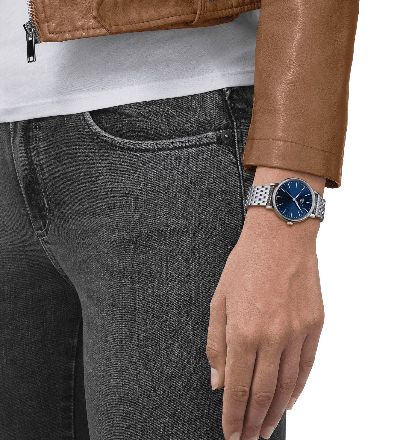T1432101104100 | T-Classic Everytime Swiss Unisex Analog - Image 5