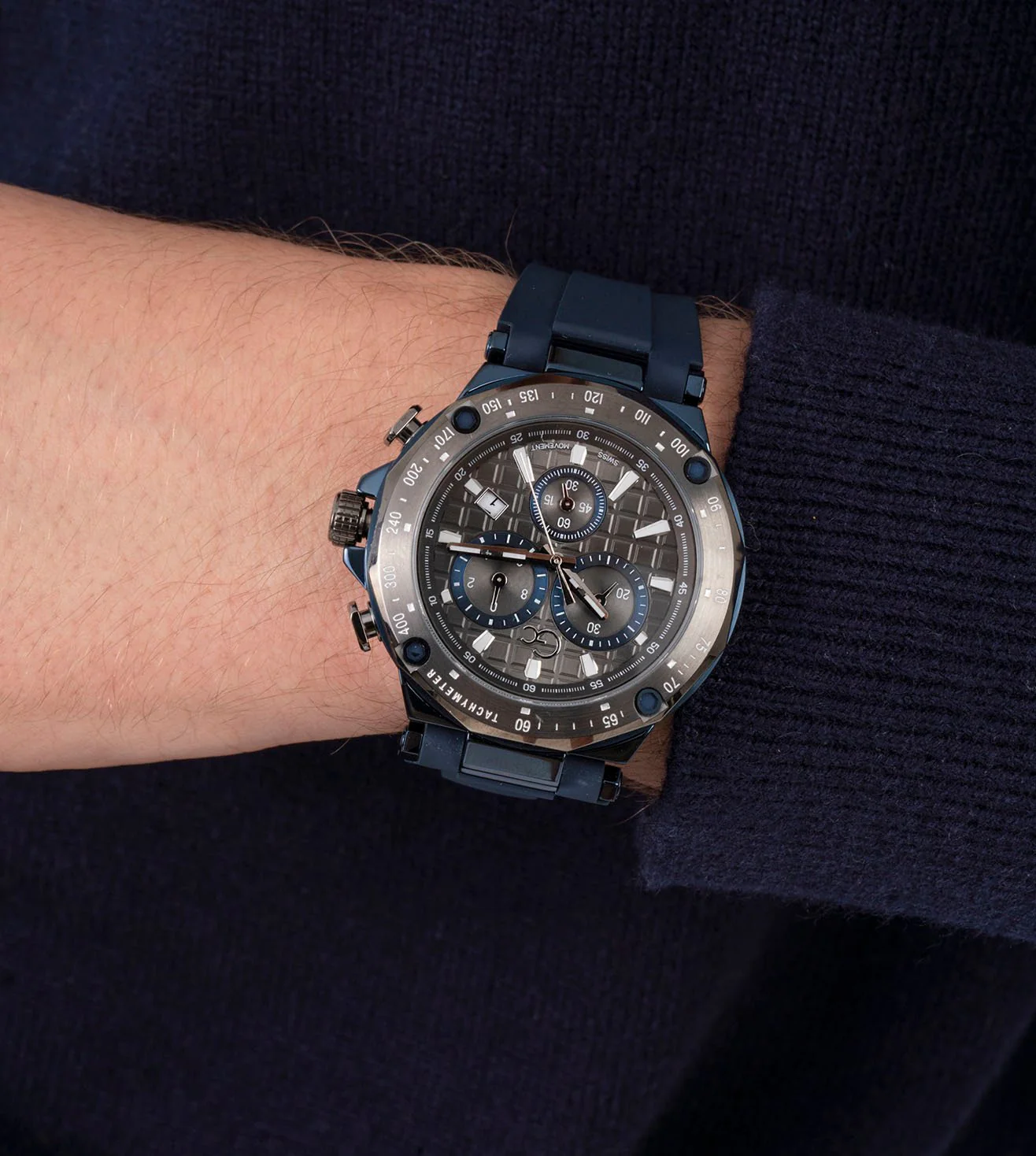 Y81006G5MF | GC Sport Chic Chronograph Watch for Men - Image 7