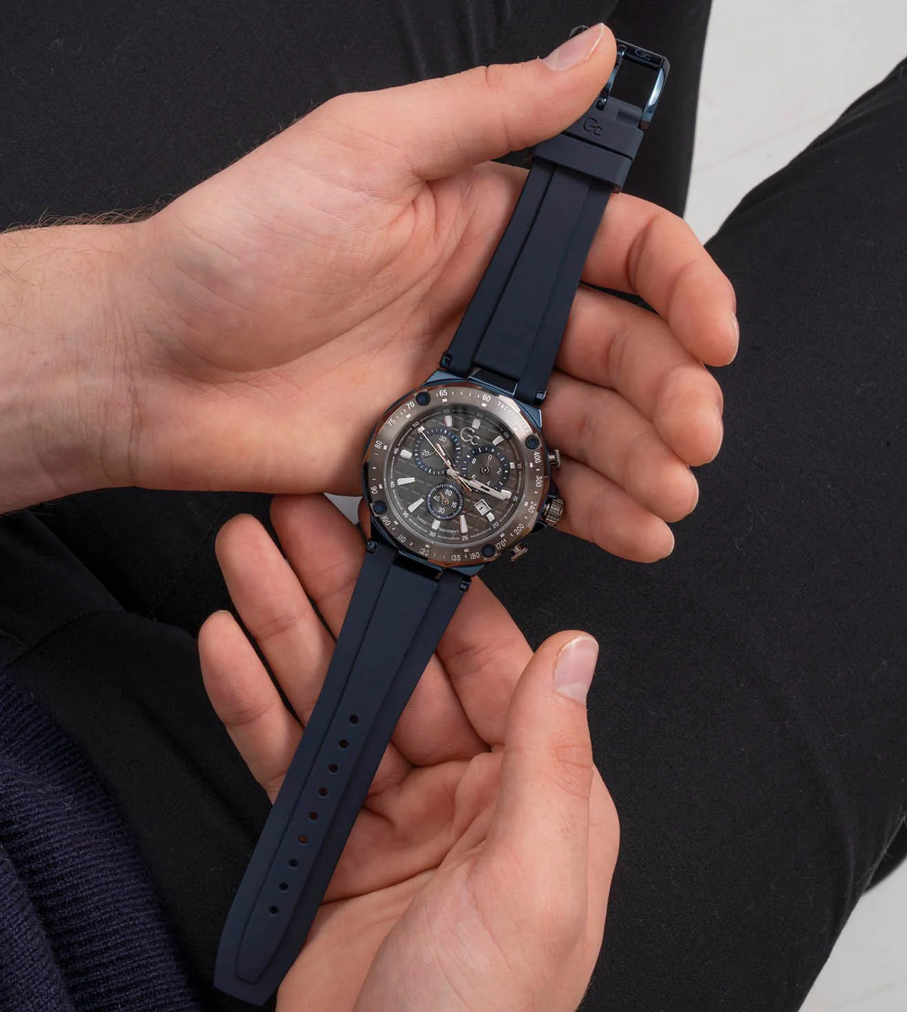 Y81006G5MF | GC Sport Chic Chronograph Watch for Men - Image 8